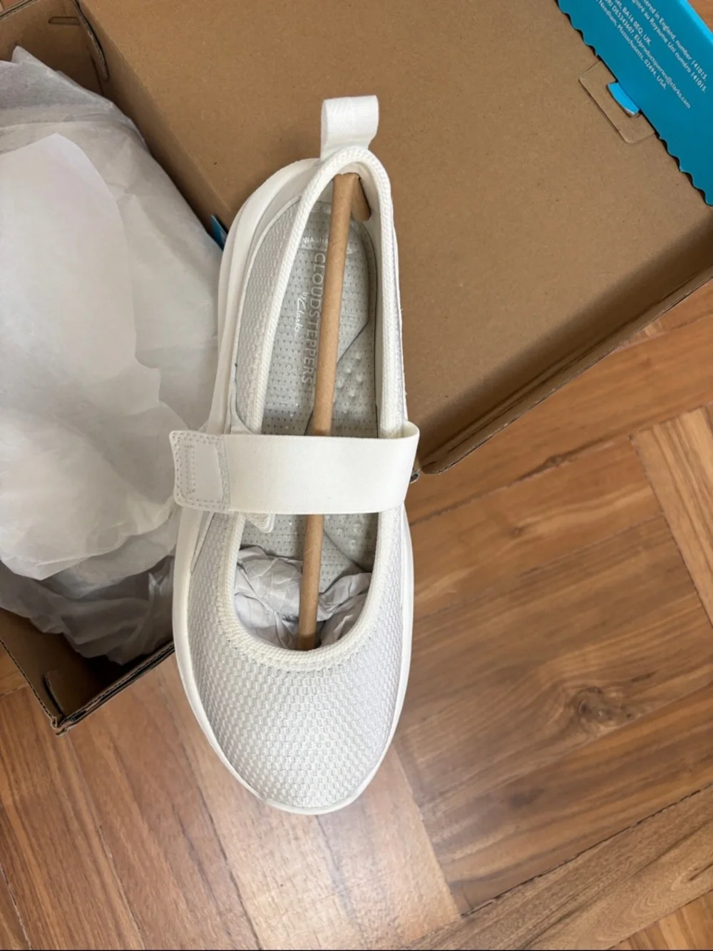 Women's 7.5 NIB CLARK's cloudsteppers White Mary Jane Slip-On Shoe - Picture 5 of 5